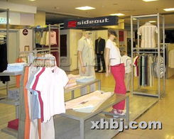 服裝鞋類貨架的陳列藝術與商業價值